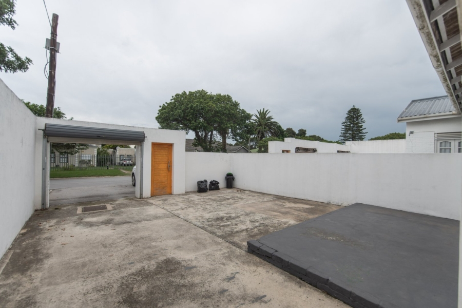 6 Bedroom Property for Sale in Newton Park Eastern Cape